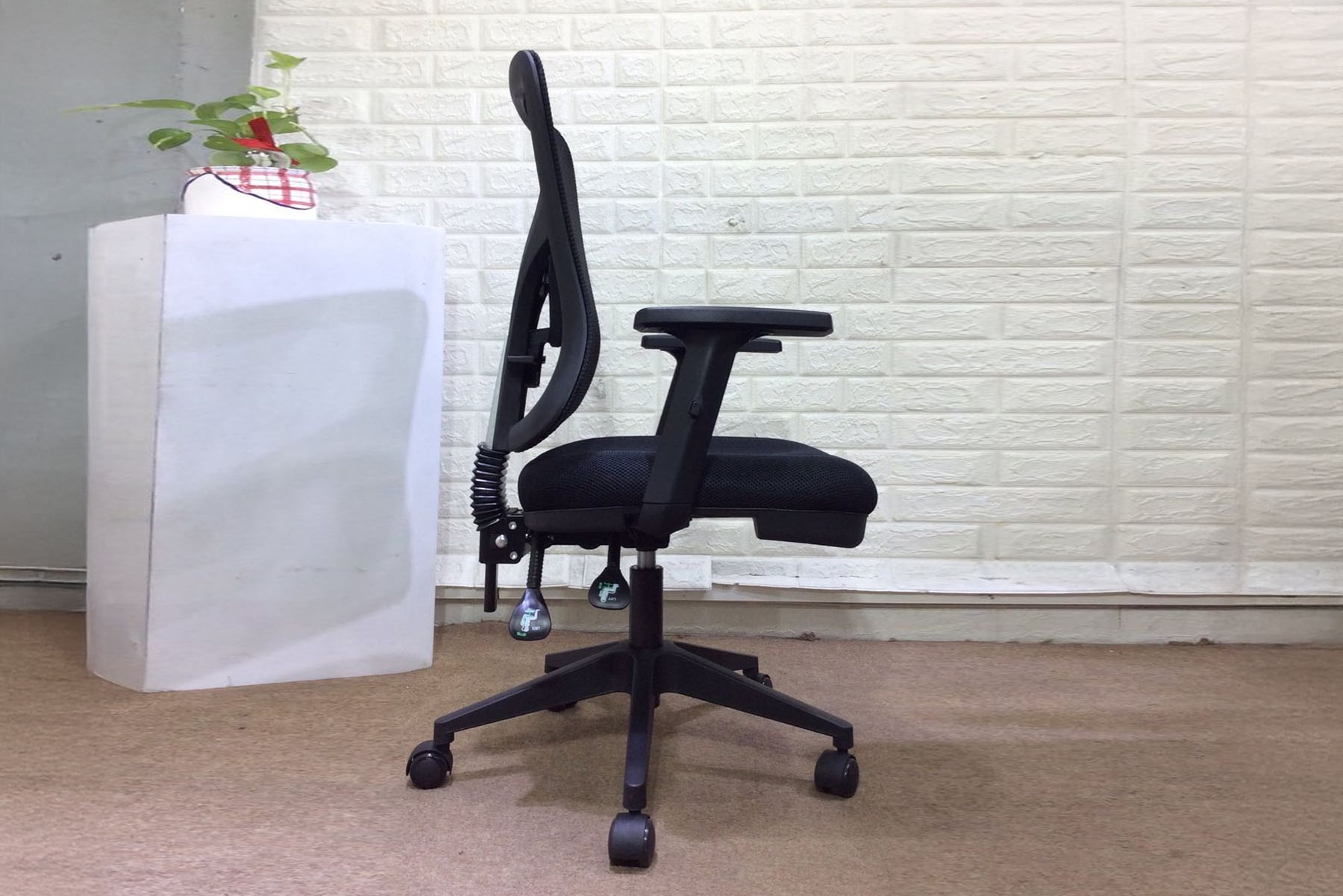 S56-L Ergonomic Office Computer Gaming Chair (3 Years Warranty) - Image 3